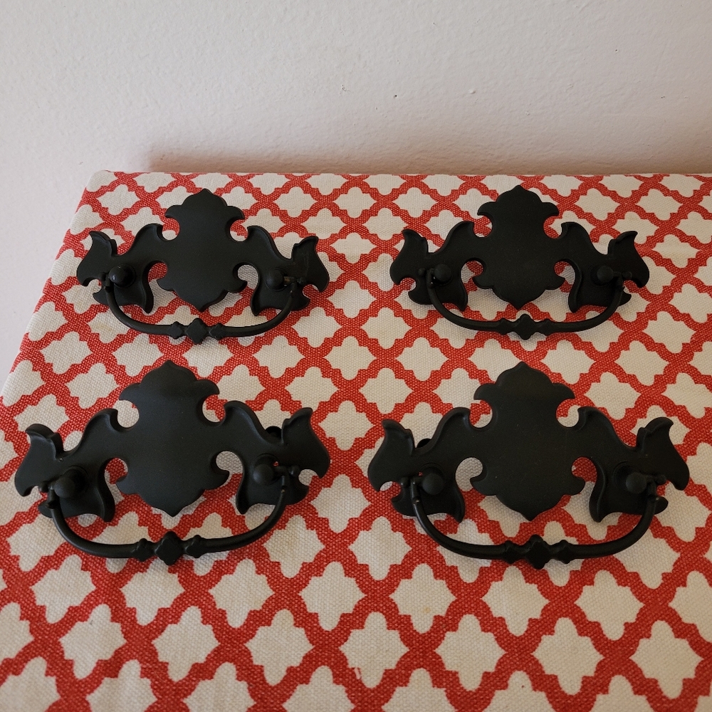 ❣4 Black Drawer Pulls